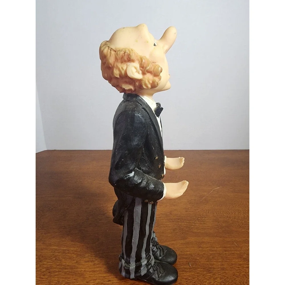 James the Butler Calling Card Cork‎ Holder Resin Figure Vintage Hands Nose